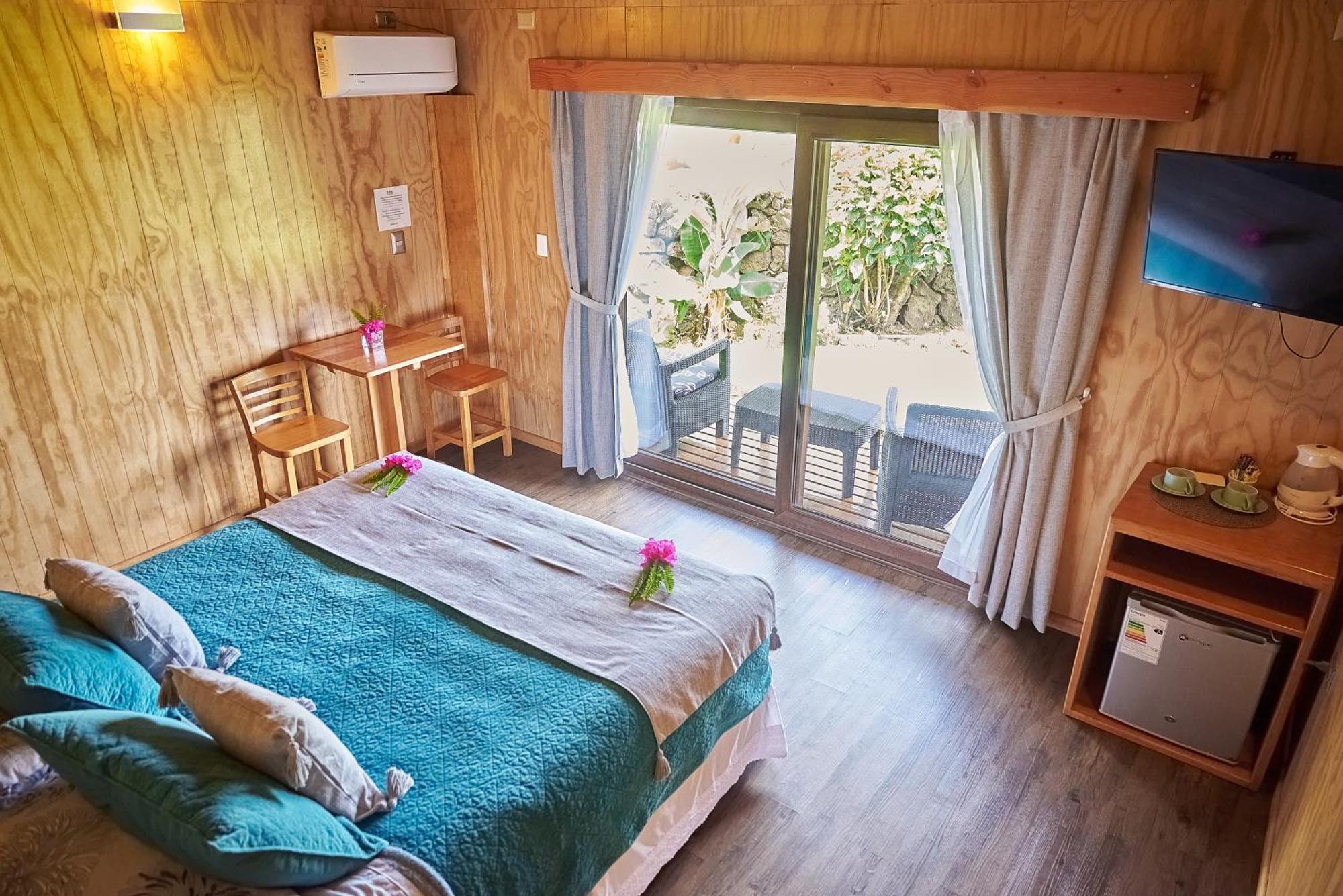 Takarua Lodge Hanga Roa Ngoại thất bức ảnh